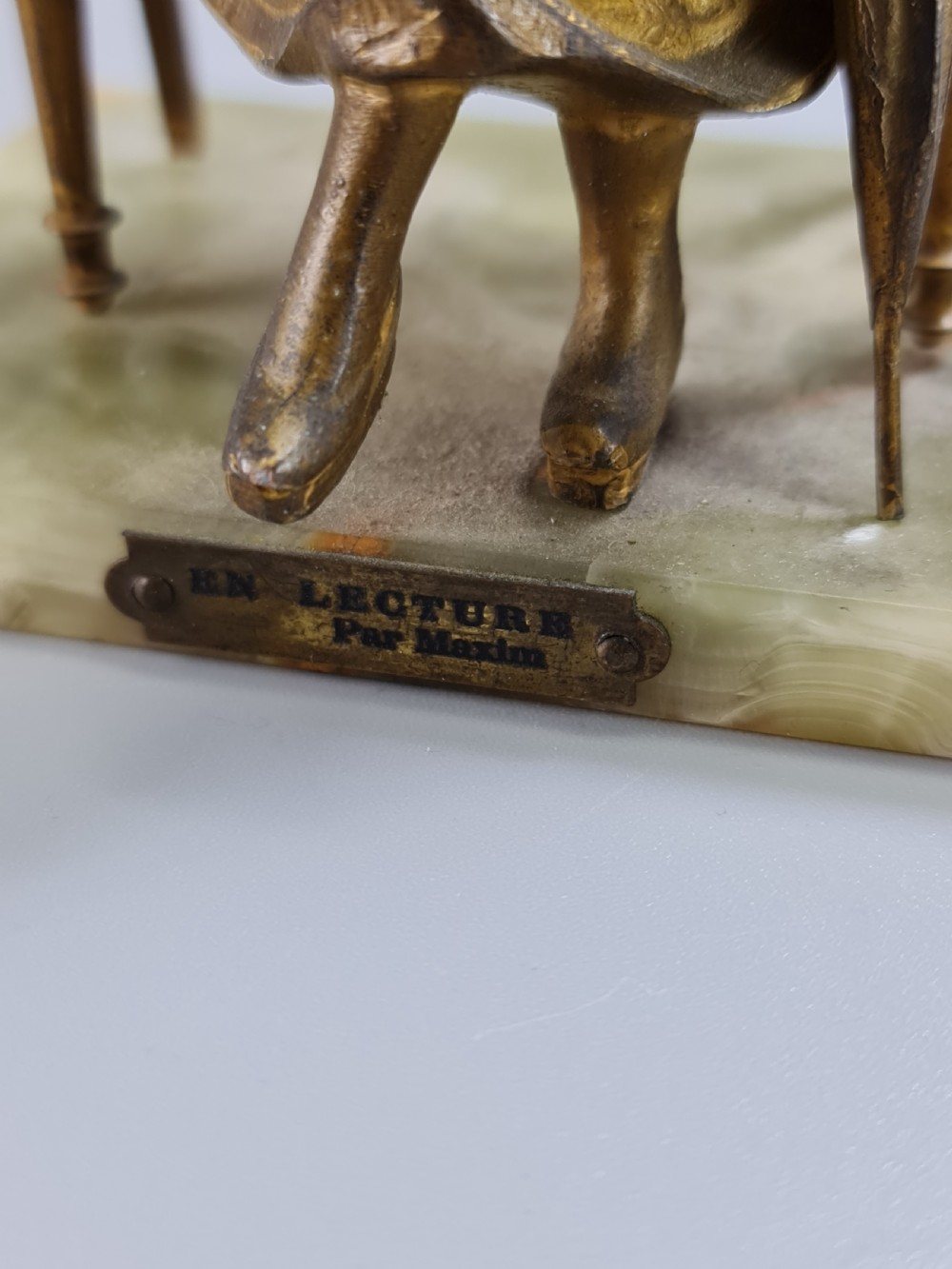 French Gilt Bronze Seated Figure 'En Lecture' on Onyx Base c1900 View X