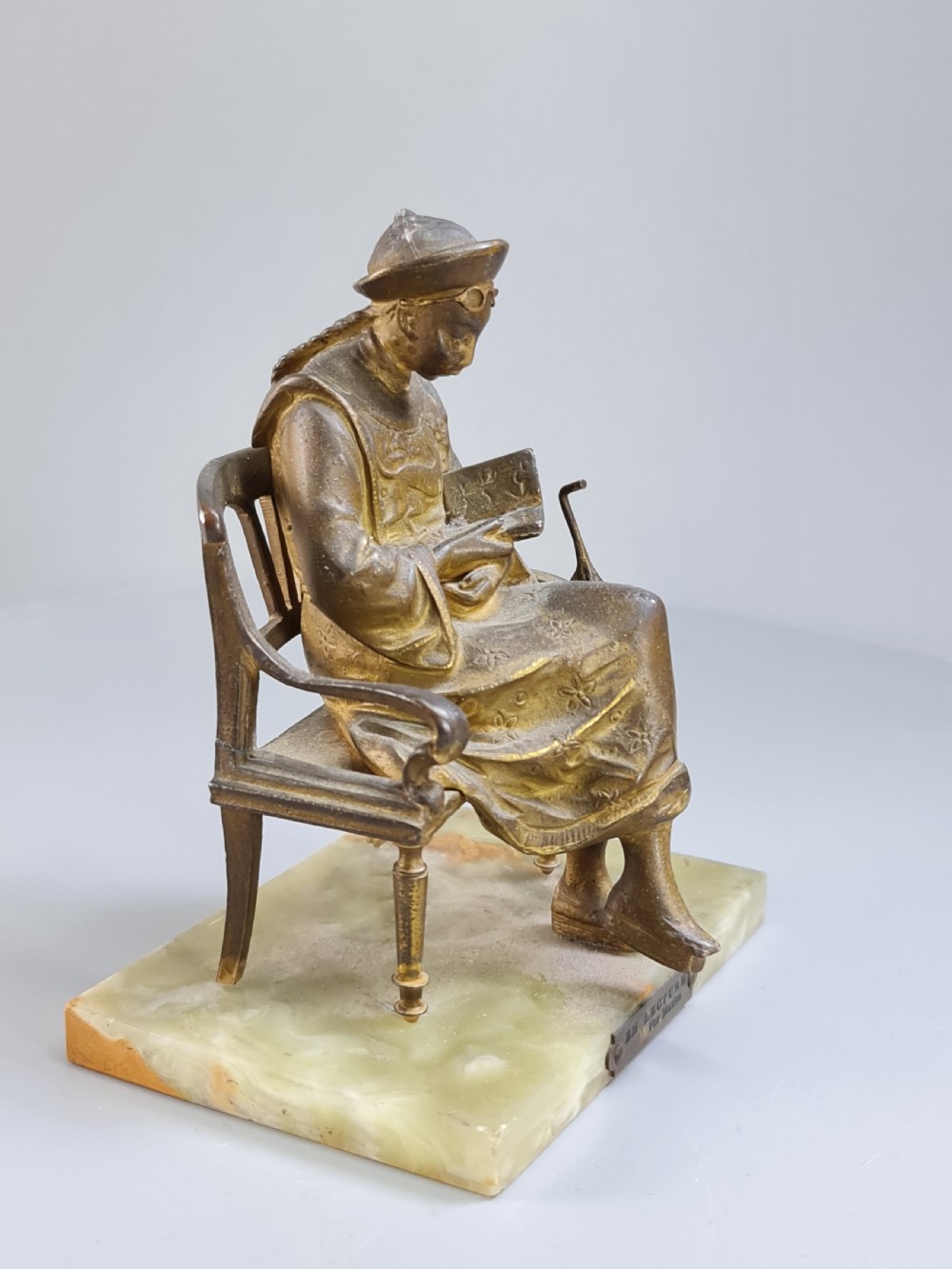 French Gilt Bronze Seated Figure 'En Lecture' on Onyx Base c1900 View XIII
