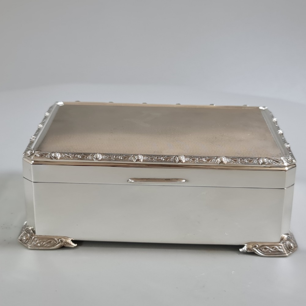 Beautiful Quality  Large Vintage HM Silver Cig Box with Celtic Design View II