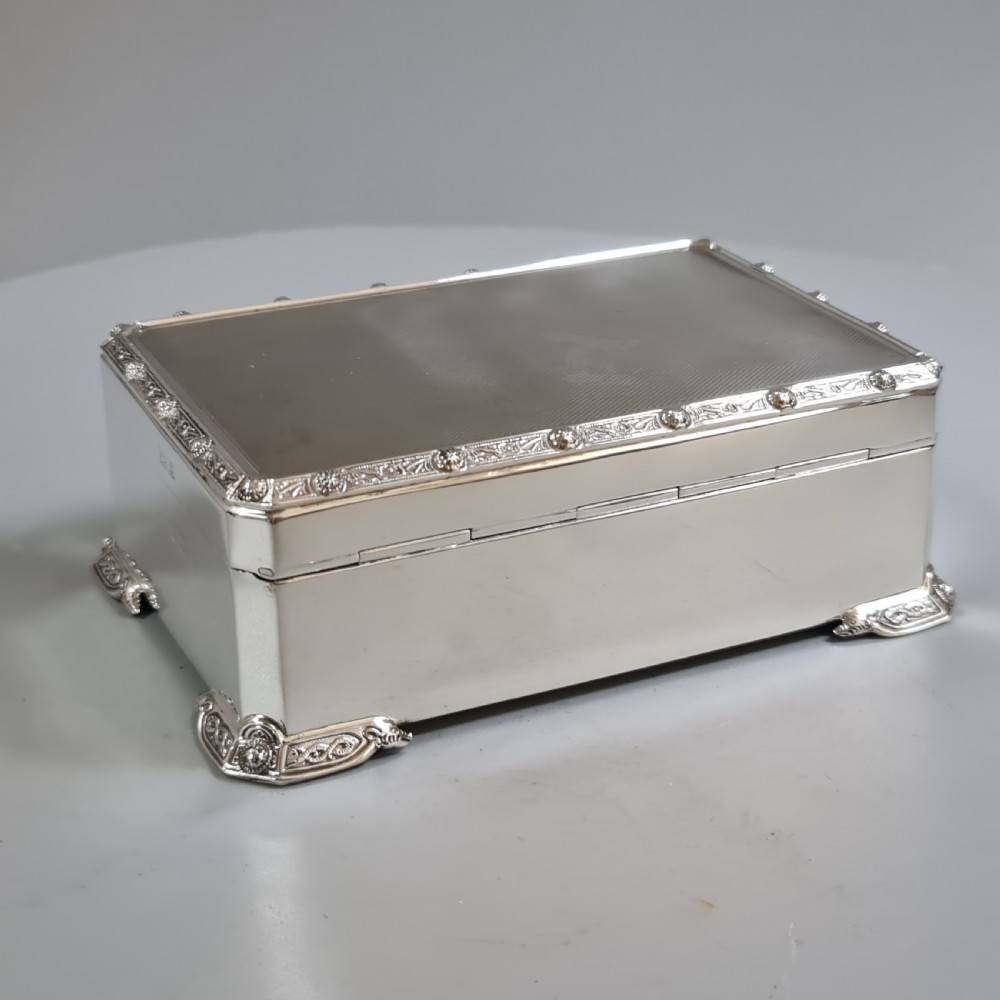 Beautiful Quality  Large Vintage HM Silver Cig Box with Celtic Design View VI