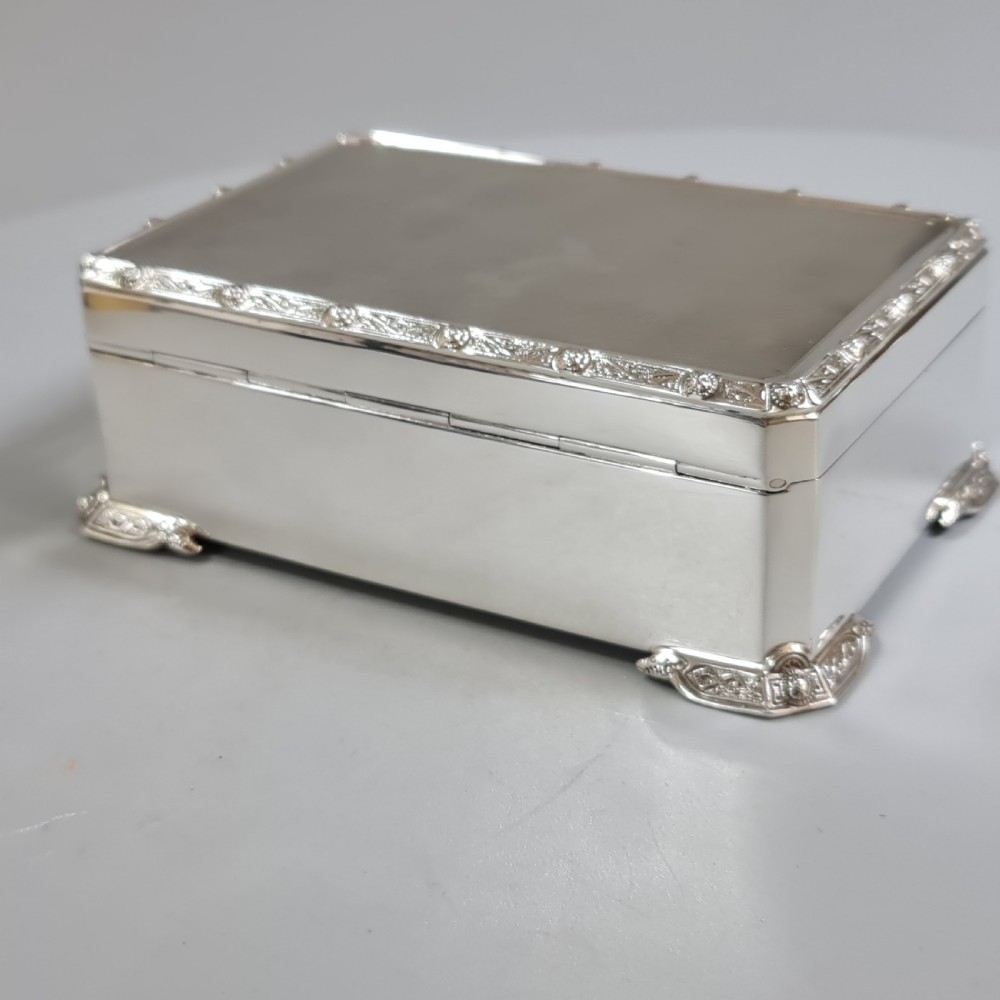 Beautiful Quality  Large Vintage HM Silver Cig Box with Celtic Design View VIII