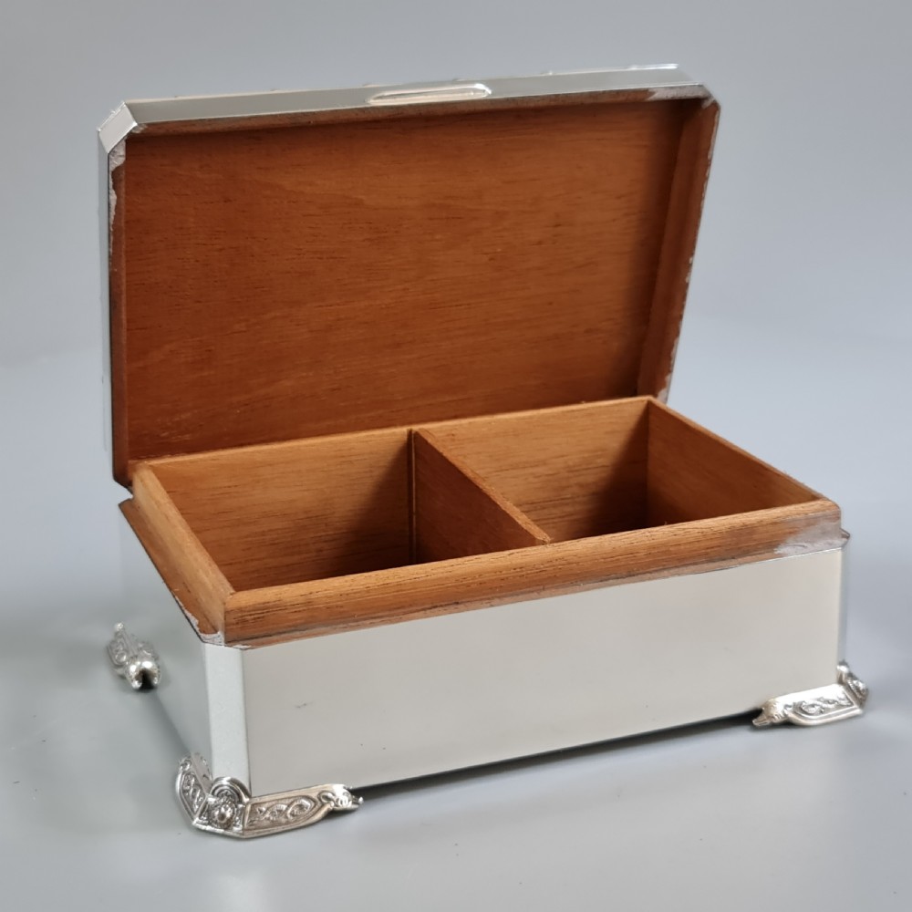 Beautiful Quality  Large Vintage HM Silver Cig Box with Celtic Design View X