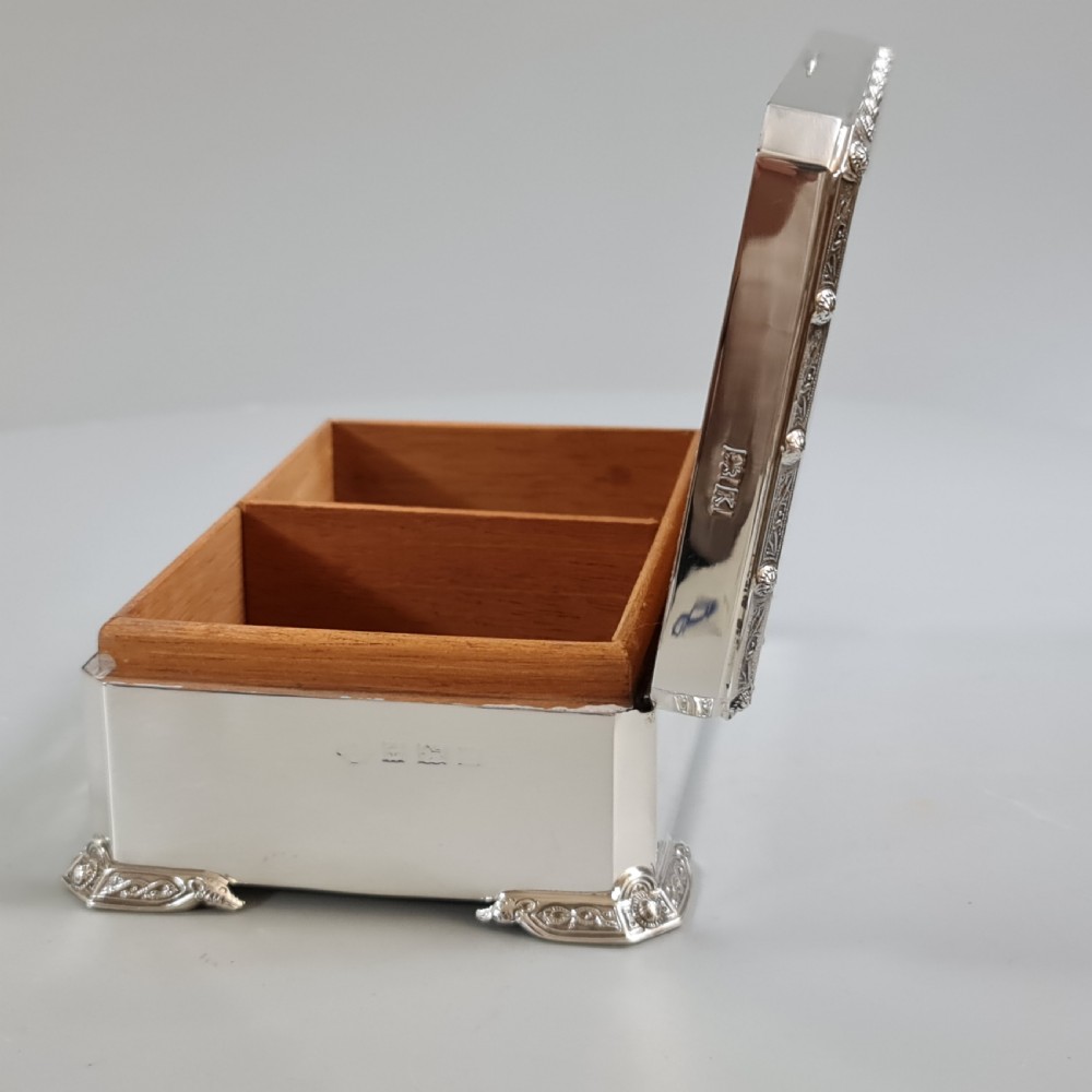 Beautiful Quality  Large Vintage HM Silver Cig Box with Celtic Design View XI