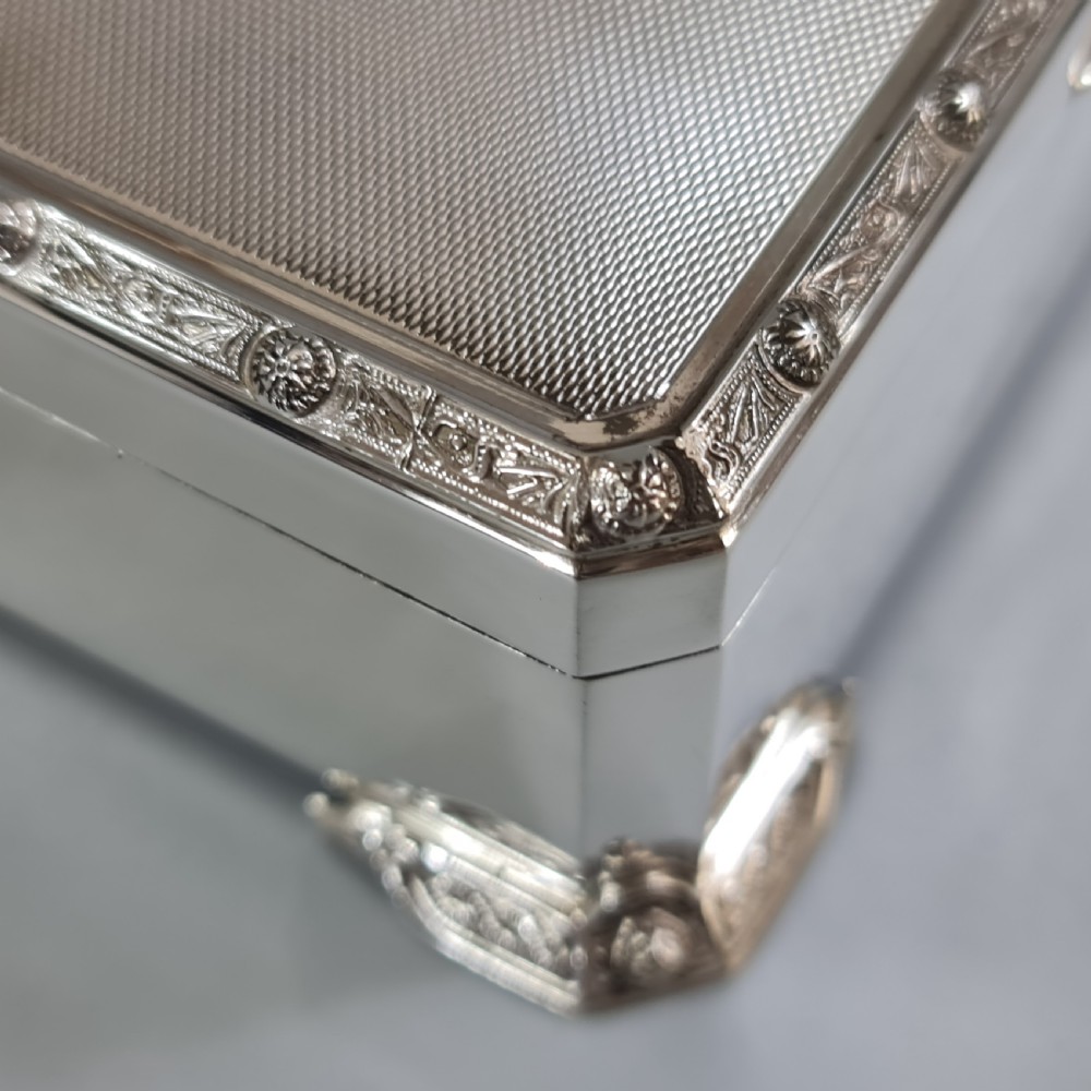 Beautiful Quality  Large Vintage HM Silver Cig Box with Celtic Design View XVI
