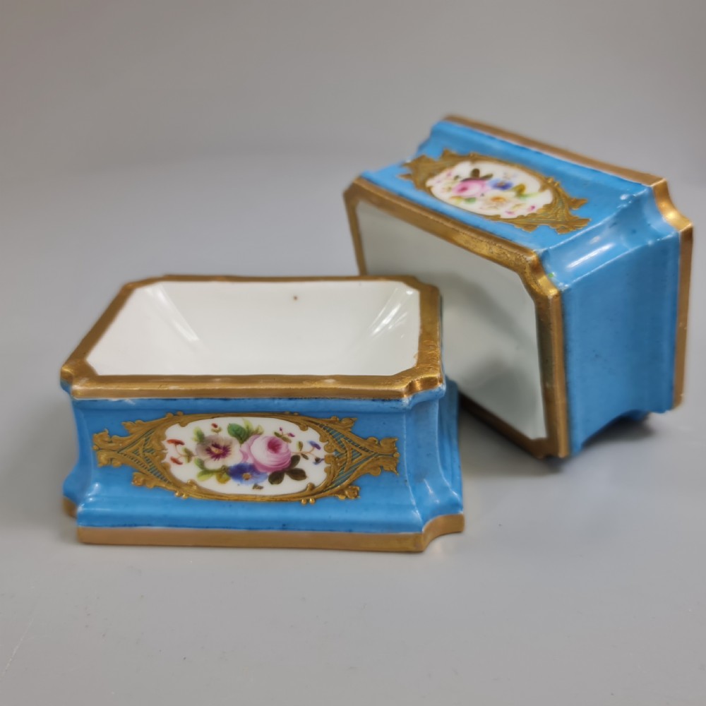 Fabulous French 18thc Pair of Porcelain Salts - Sevres View V