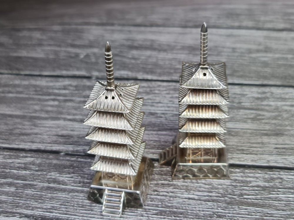 Beautiful Pr Vintage Japanese Silver Pagoda Cruets View V