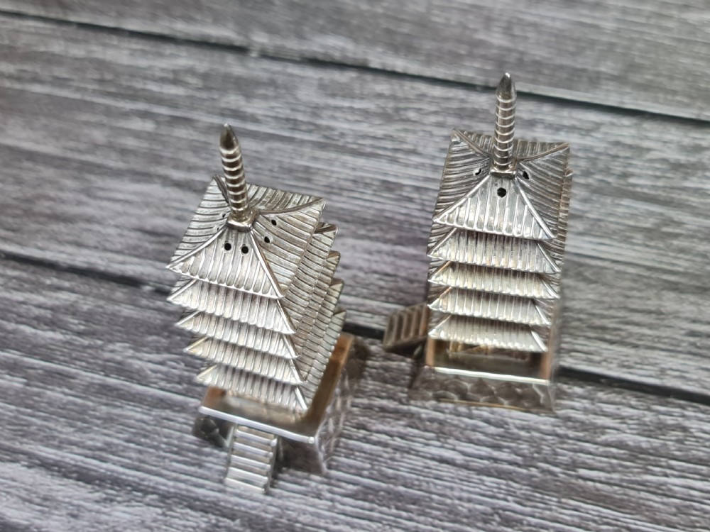 Beautiful Pr Vintage Japanese Silver Pagoda Cruets View VI