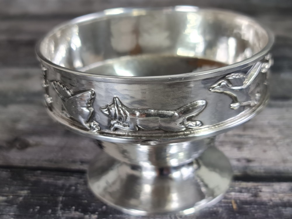 Beautiful Arts & Crafts HM silver Chasing Animals Bowl George Edwards and Sons View V