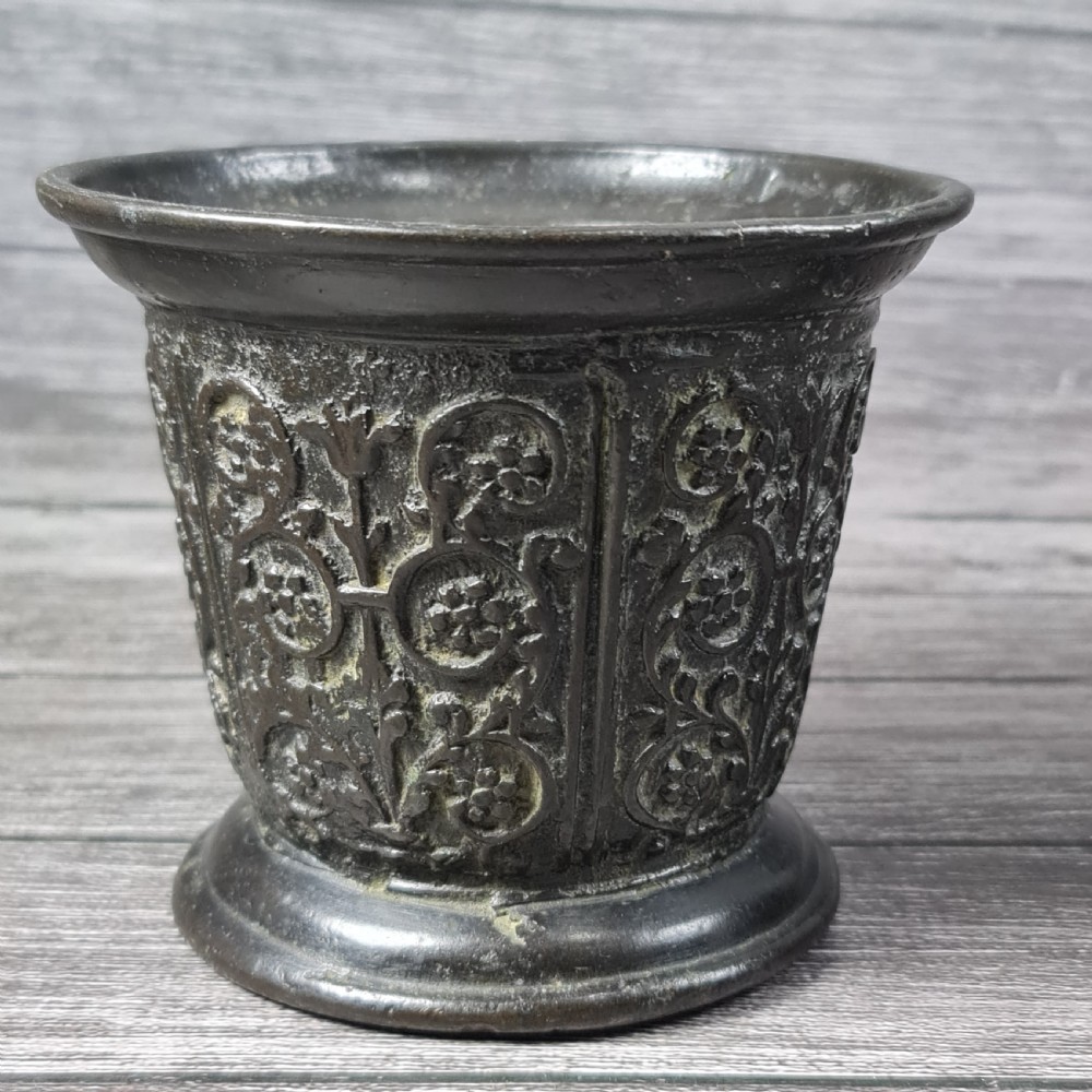 Beautiful late 18th Century Bronze Mortar View IV
