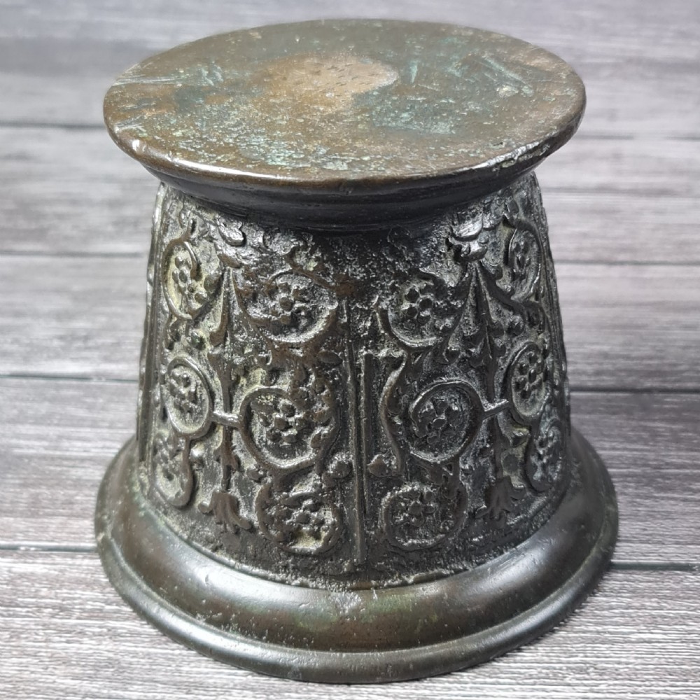 Beautiful late 18th Century Bronze Mortar View VII