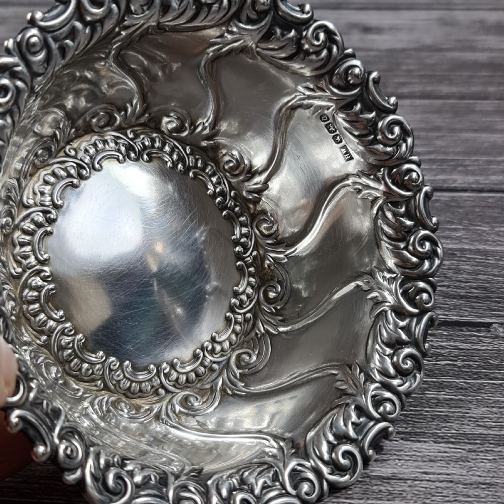 Exquisite Victorian Silver Dish Henry Wigfull Sheffield 1896 View VII