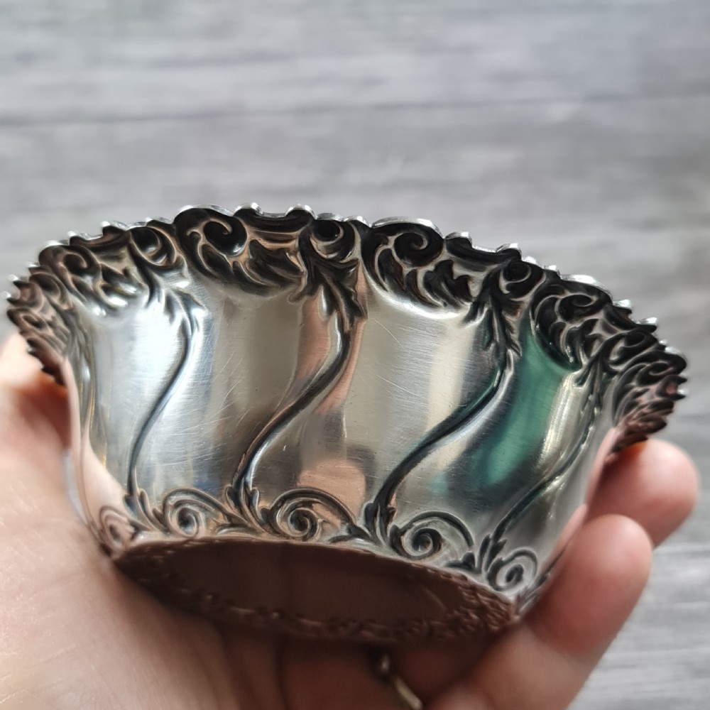 Exquisite Victorian Silver Dish Henry Wigfull Sheffield 1896 View XI