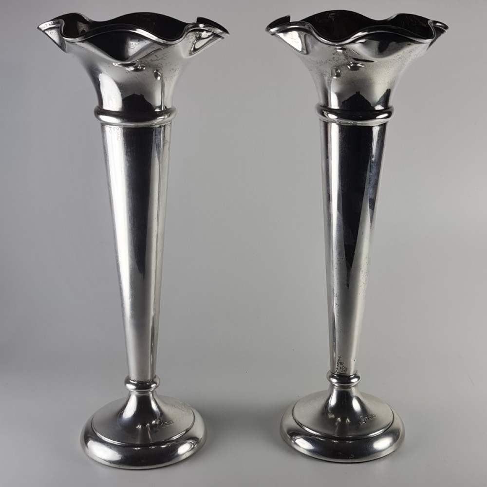 Large Pair Walker & Hall HM Silver Trumpet Vases c1918 View VIII