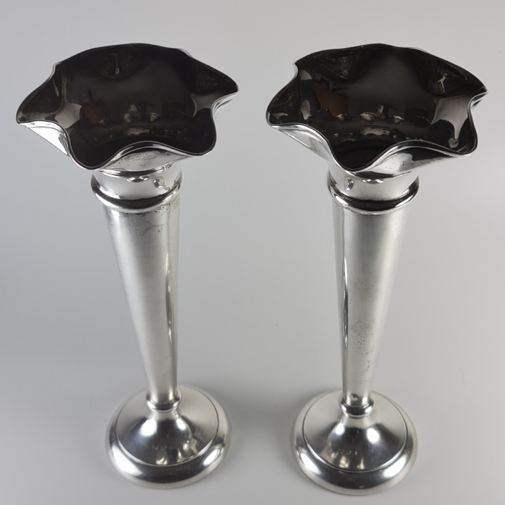 Large Pair Walker & Hall HM Silver Trumpet Vases c1918 View IX