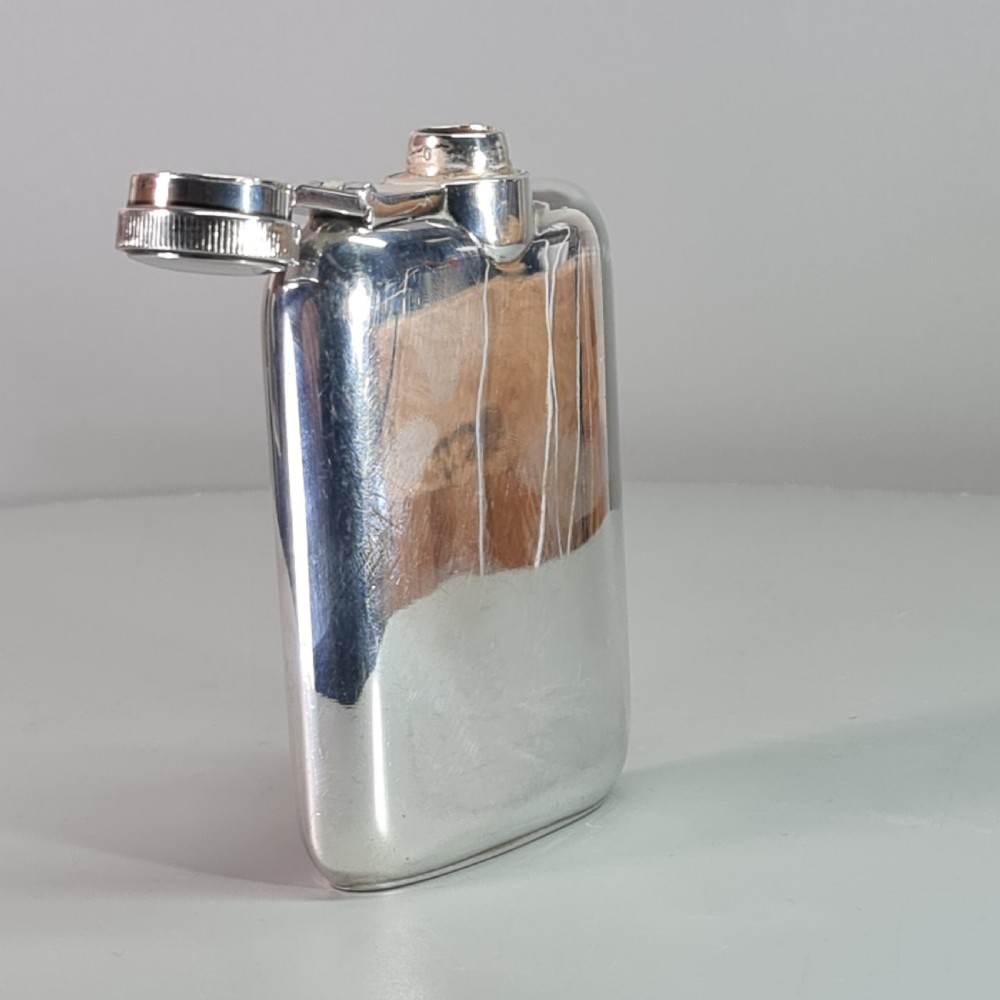 Fine Vintage Solid Silver Hip Flask View VII
