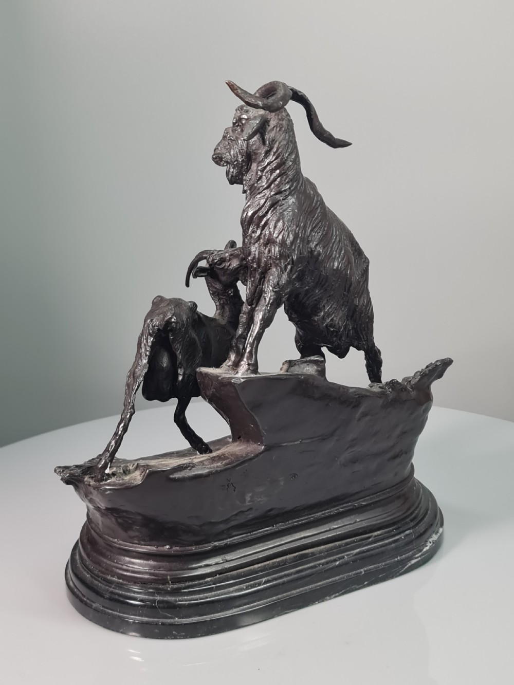 Early 20thc Cast Bronze Figural Group of Two Goats on Marble Plinth 29cm View IX