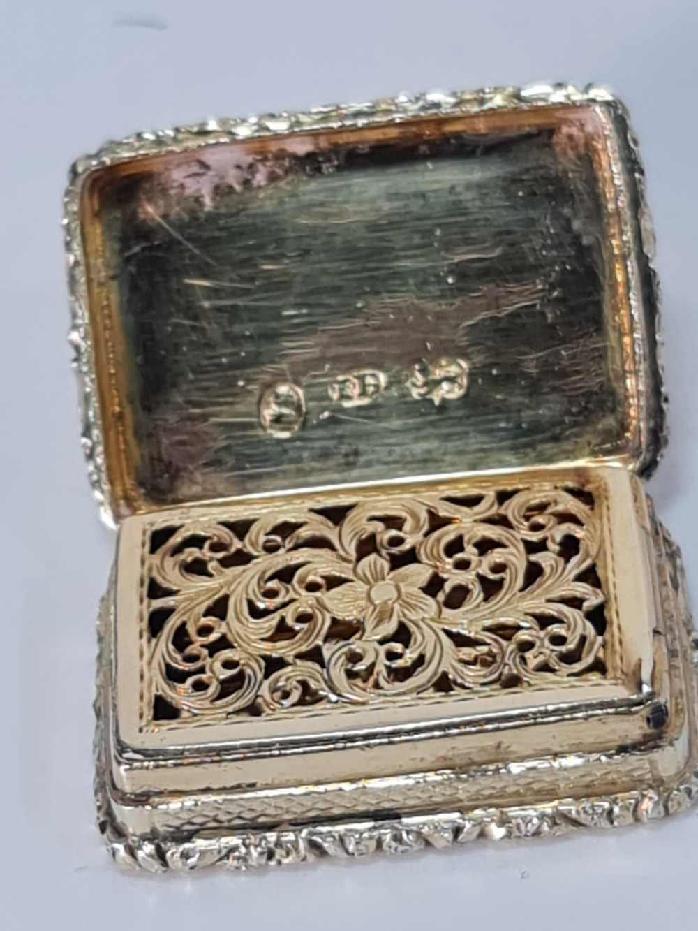 Georgian Silver Gilt Vinaigrette John Bettridge View II