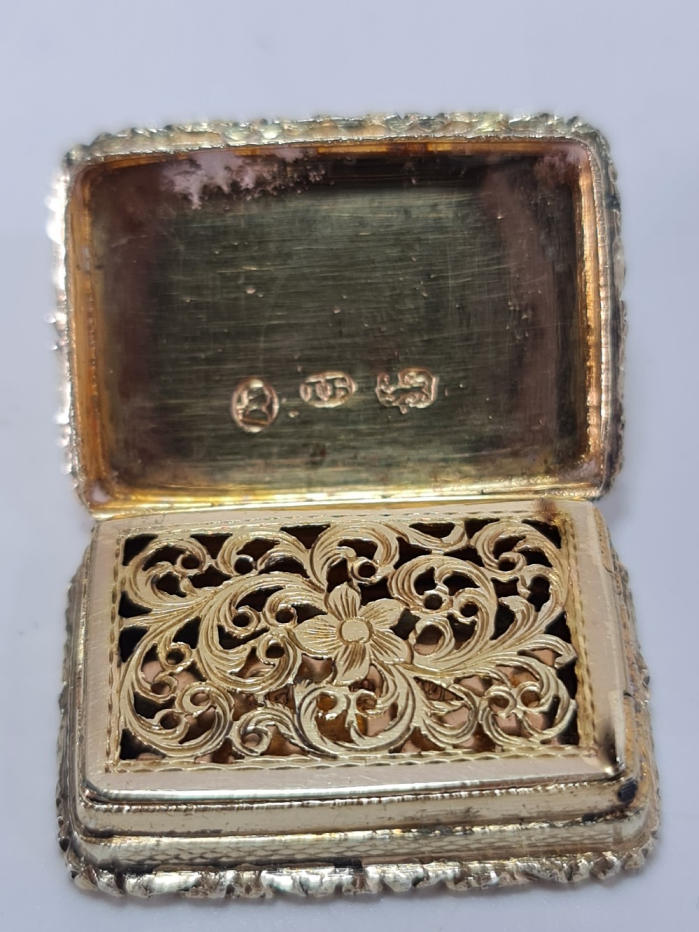 Georgian Silver Gilt Vinaigrette John Bettridge View IX