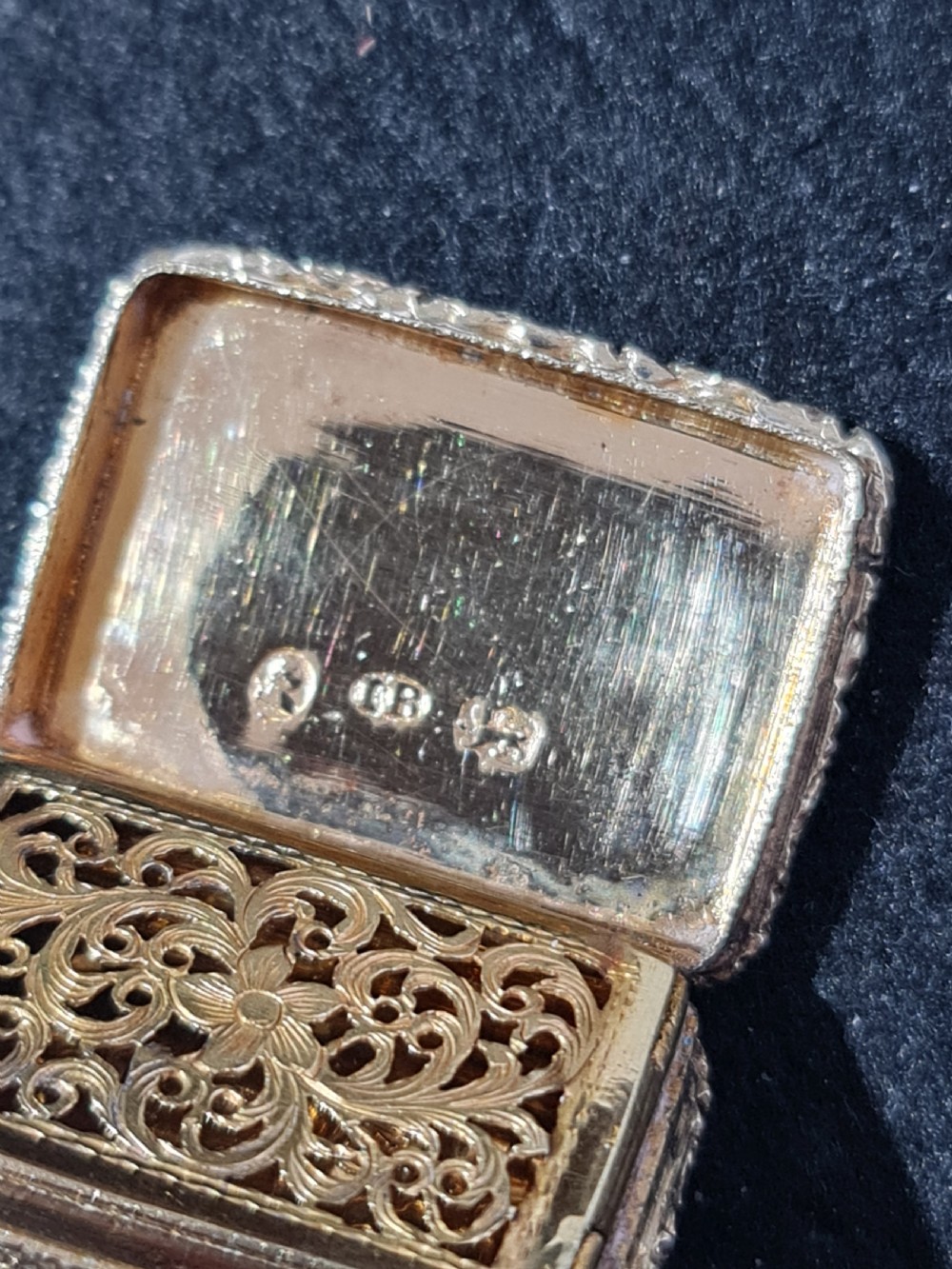 Georgian Silver Gilt Vinaigrette John Bettridge View XXIII