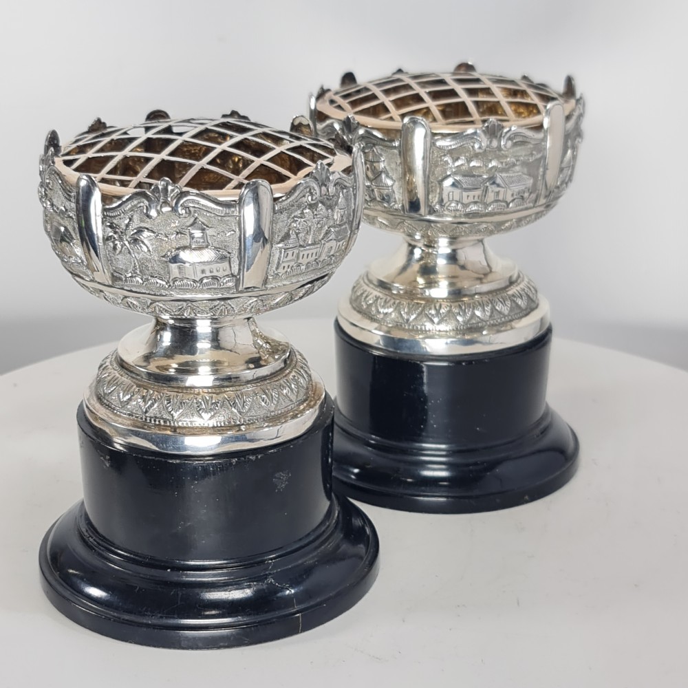 Beautiful Antique Pr Indian Silver Rose Bowls on Stands c1900 View VII