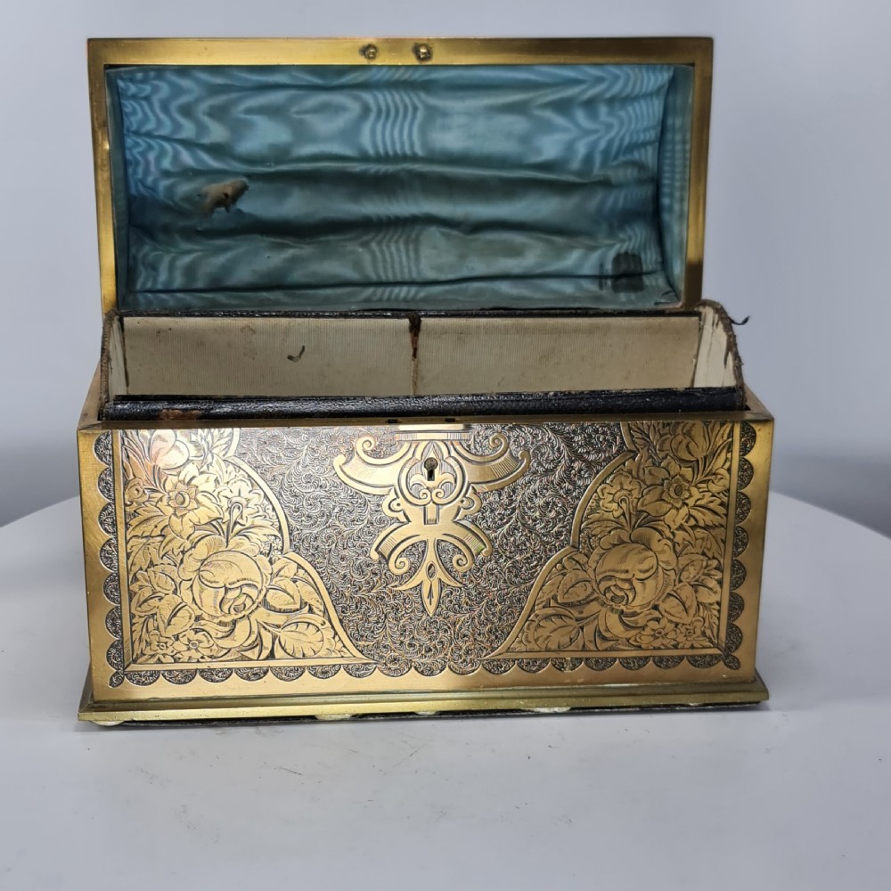 Super Quality Engraved Betjemann & Sons Brass Stationary Domed Box with Hinged Lid c1880 View IV