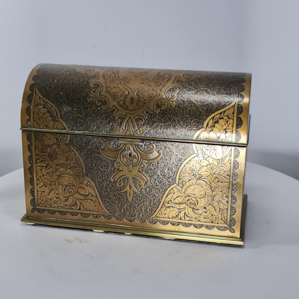 Super Quality Engraved Betjemann & Sons Brass Stationary Domed Box with Hinged Lid c1880 View VIII