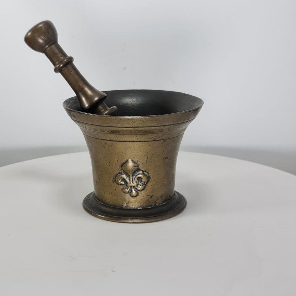Fabulous 18thc Bronze Mortar and Pestle with Fleur De Lys Design View IX