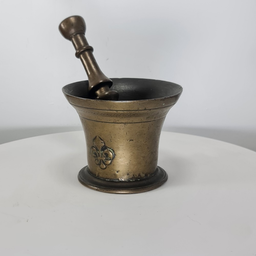 Fabulous 18thc Bronze Mortar and Pestle with Fleur De Lys Design View X