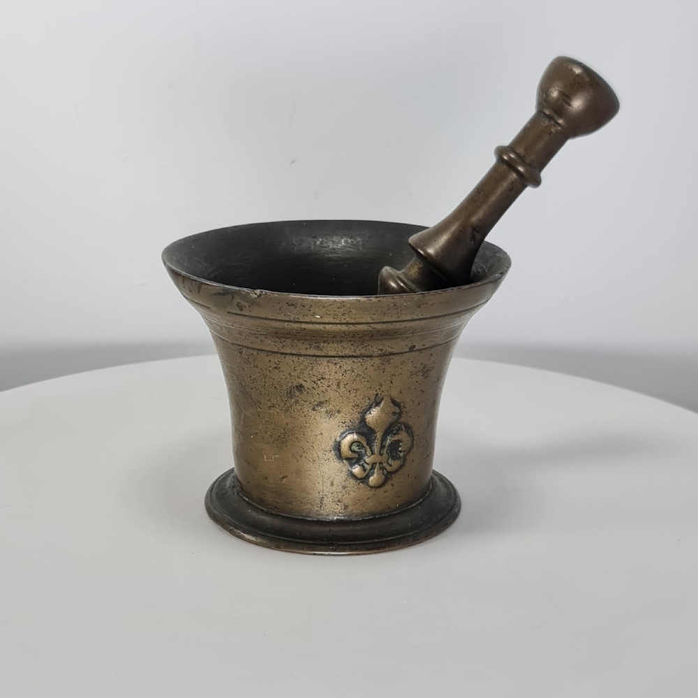 Fabulous 18thc Bronze Mortar and Pestle with Fleur De Lys Design View XI