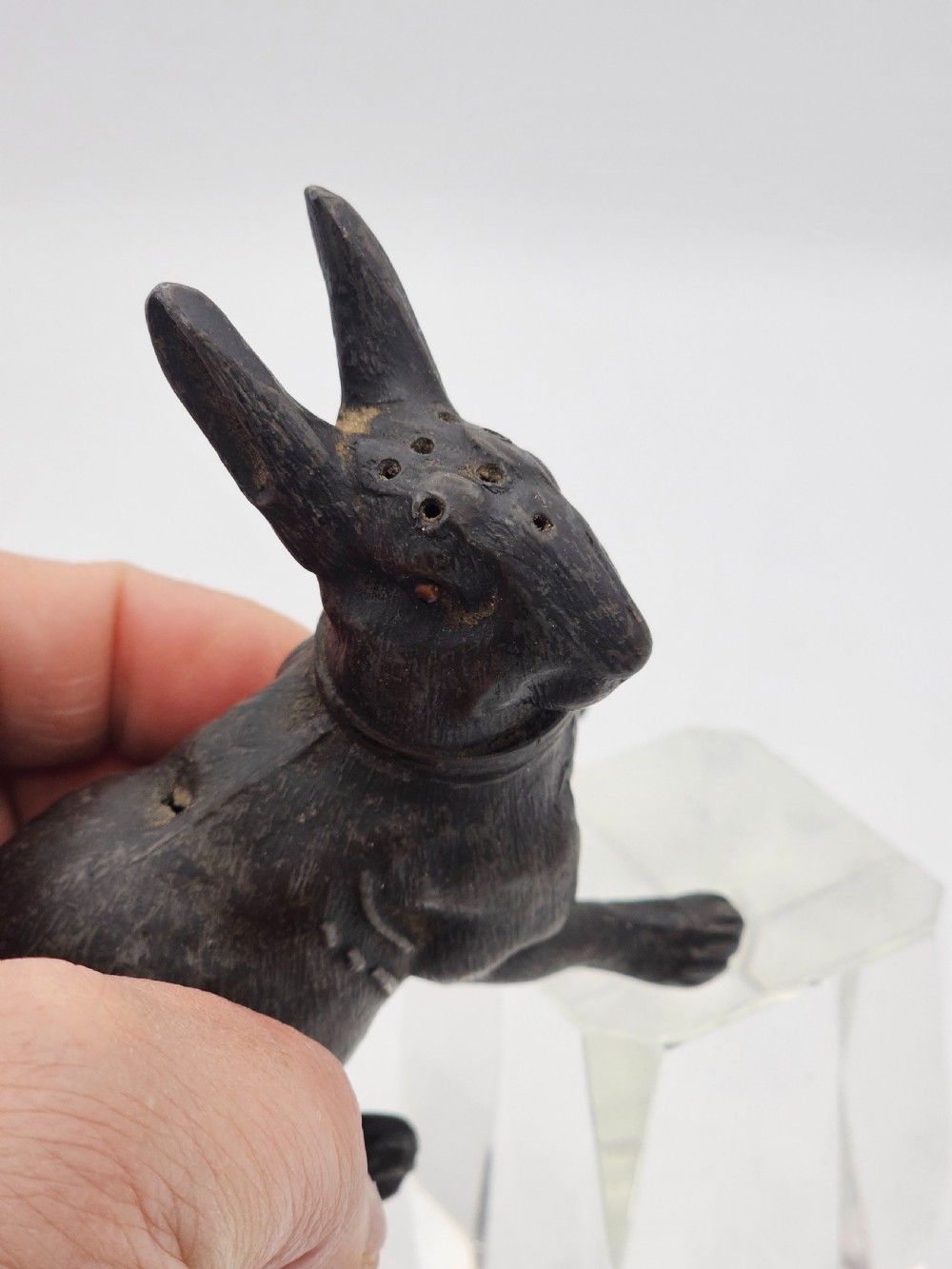 Rare 19thc Gun Metal Rabbit Pounce (Powder) Pot View VII