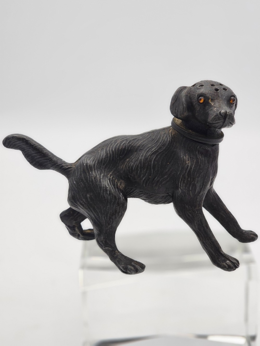 Rare 19thc Gun Metal Dog Pounce (Powder) Pot