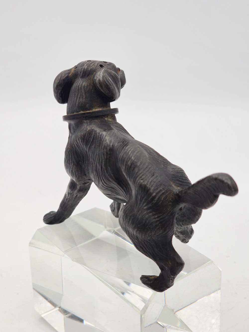 Rare 19thc Gun Metal Dog Pounce (Powder) Pot View VIII
