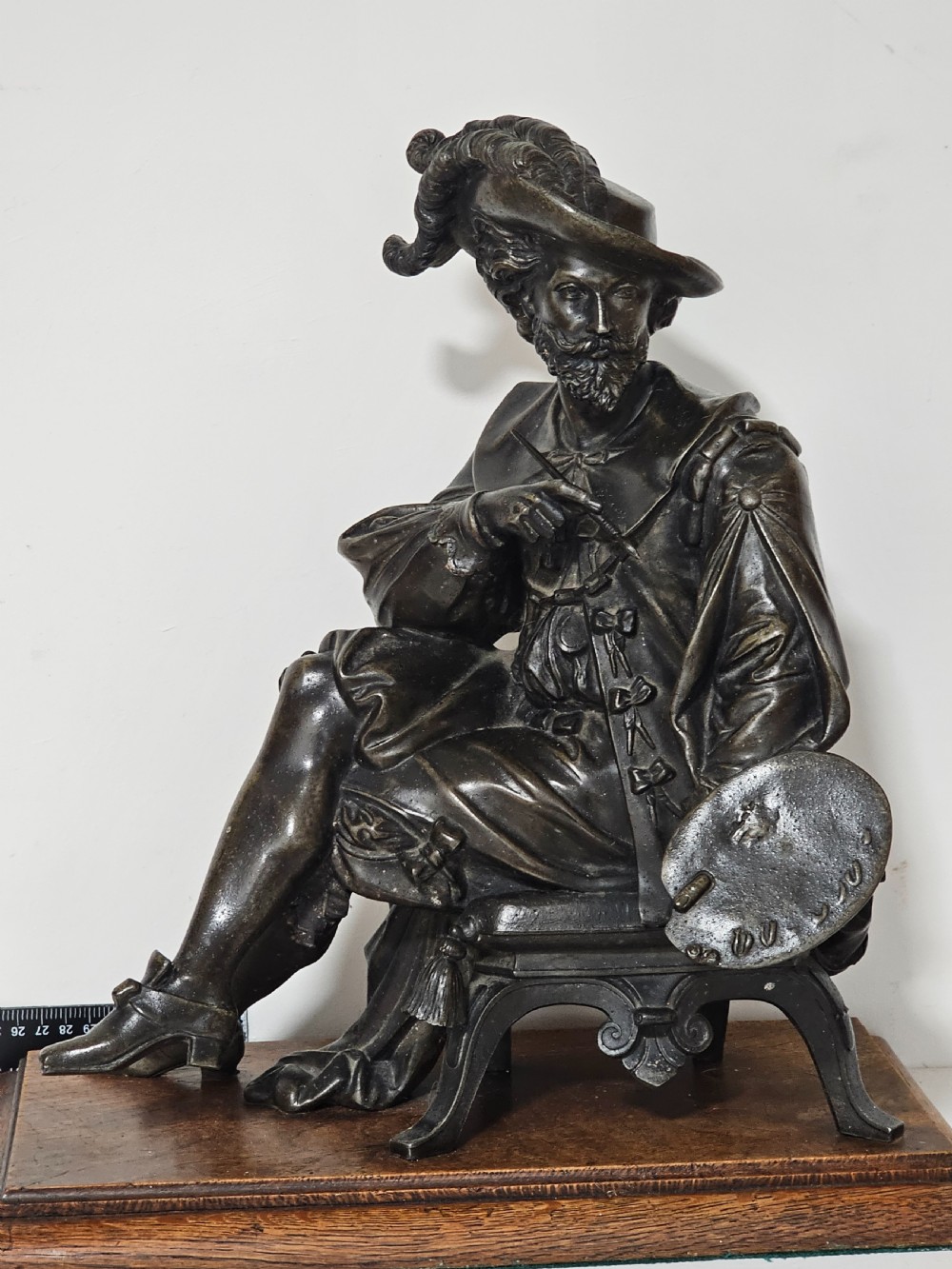 Magnificent Large 19th-century Bronzed Spelter of Rembrandt, c. 1880 View V
