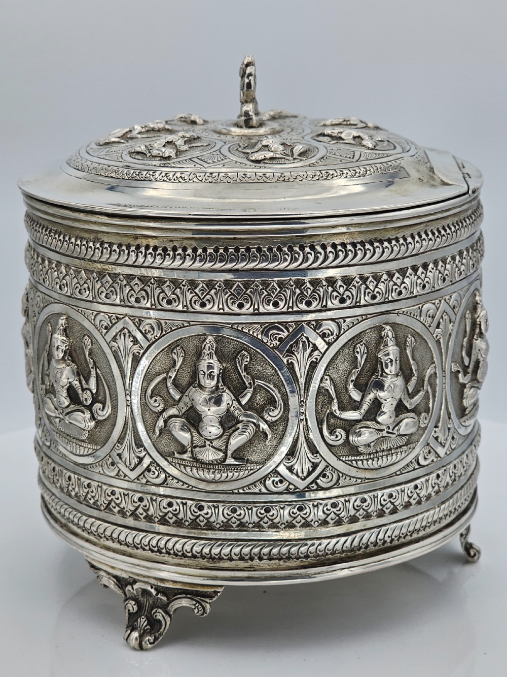 Fabulous Large 19thc Indian Silver Biscuit Barrell 419g View XIII