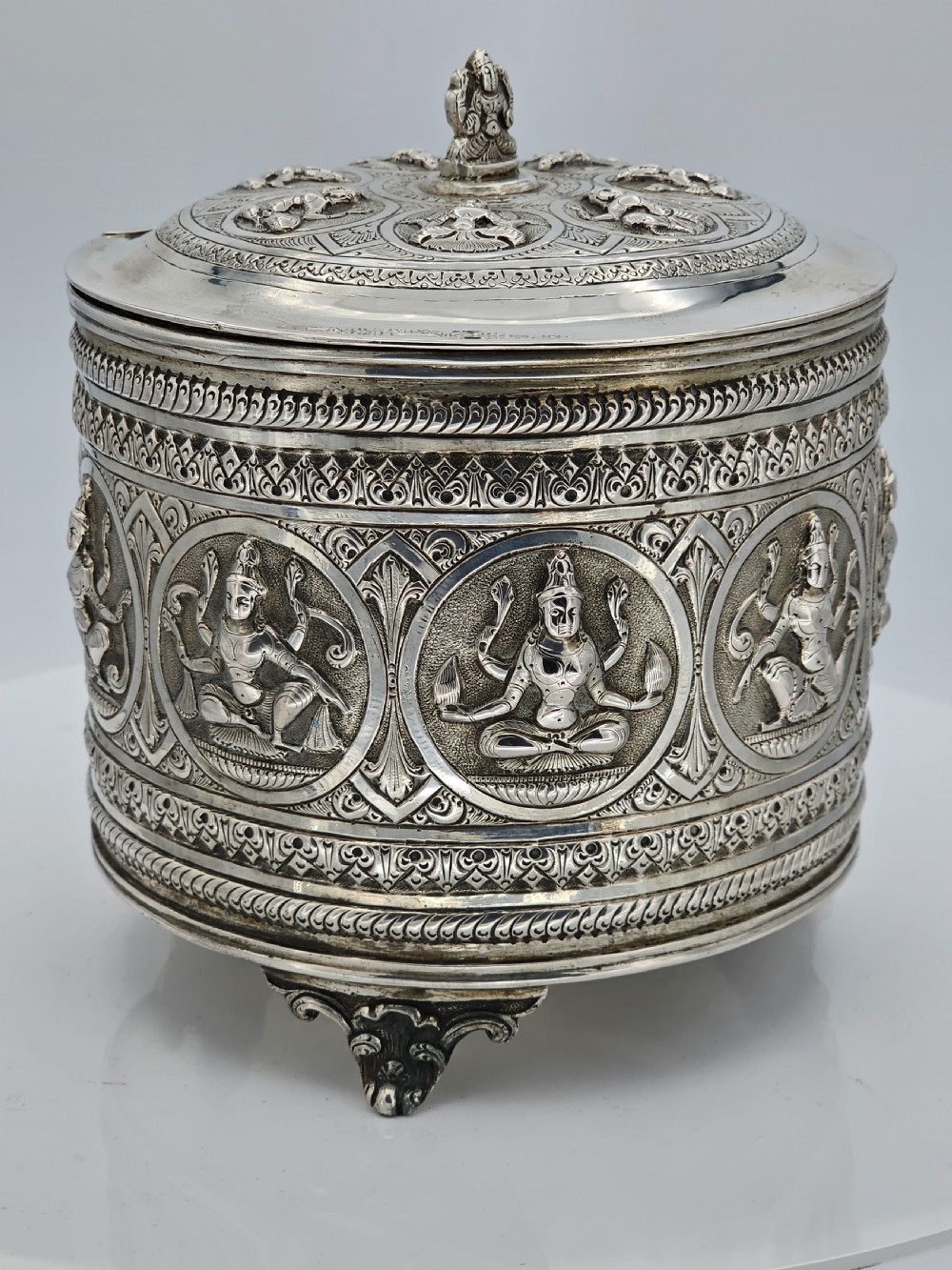 Fabulous Large 19thc Indian Silver Biscuit Barrell 419g View XIV