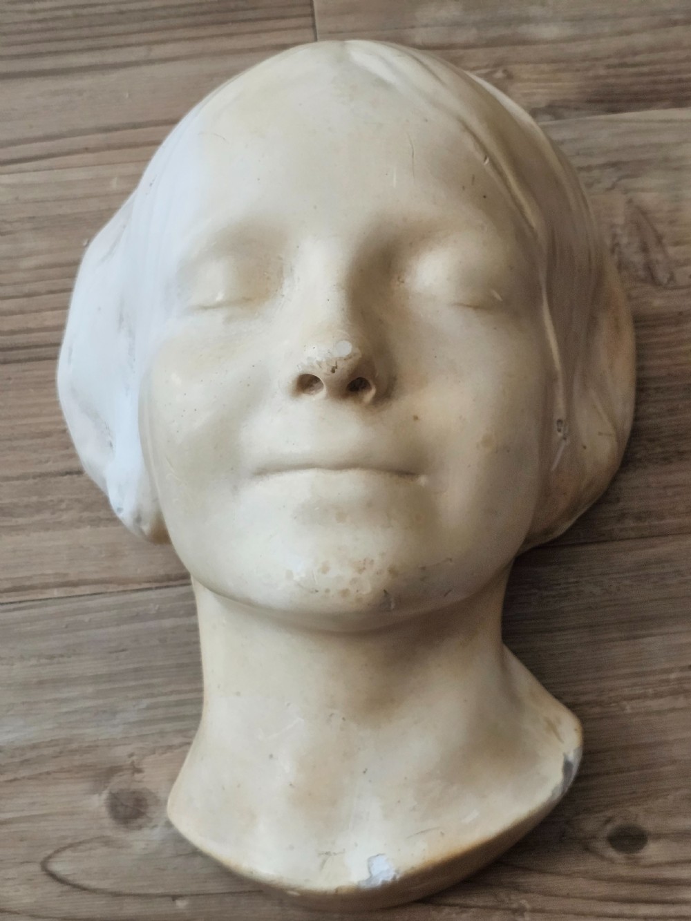 A L'Inconnue de la Seine 19th Century death mask by Gebruder Micheli, Berlin View IV