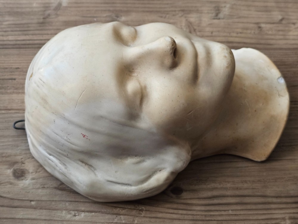A L'Inconnue de la Seine 19th Century death mask by Gebruder Micheli, Berlin View XI