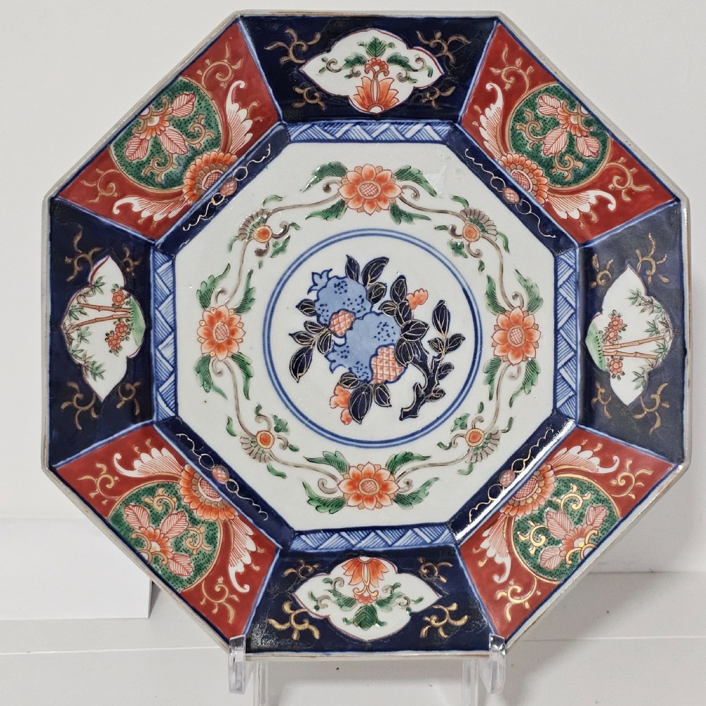 Large Octagonal Imari Charger c1920