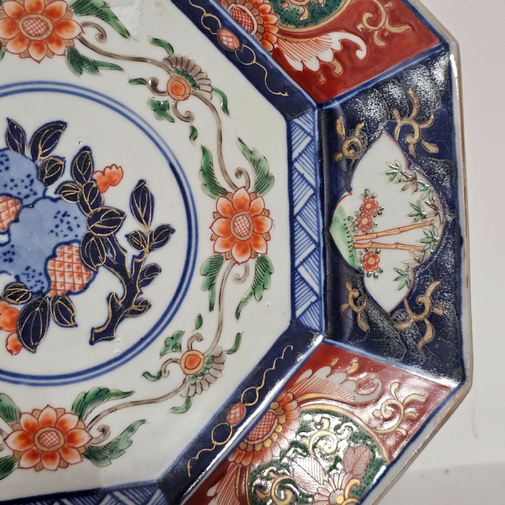 Large Octagonal Imari Charger c1920 View VI