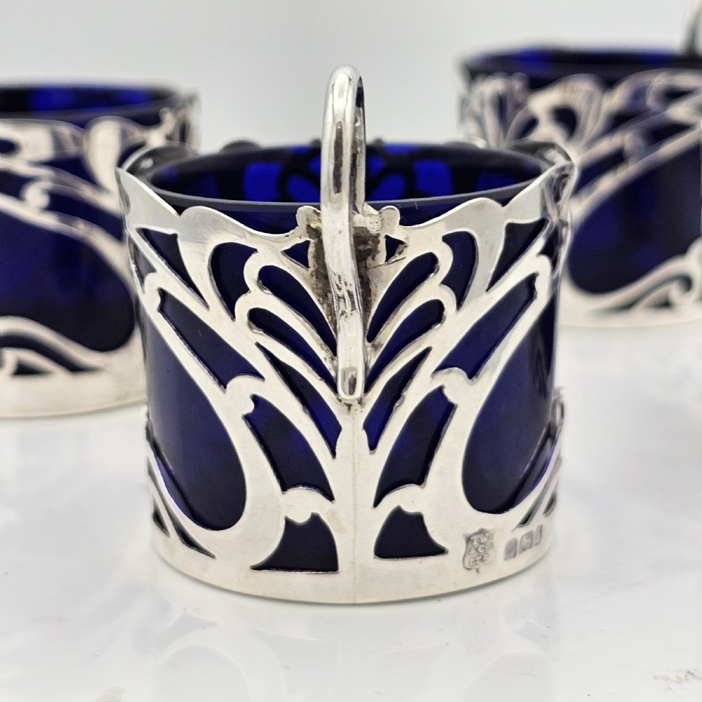 Stylish Set 4 x Art Nouveau Silver Salts Formed as Cups c1911 View II