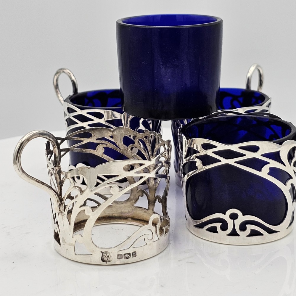 Stylish Set 4 x Art Nouveau Silver Salts Formed as Cups c1911 View X