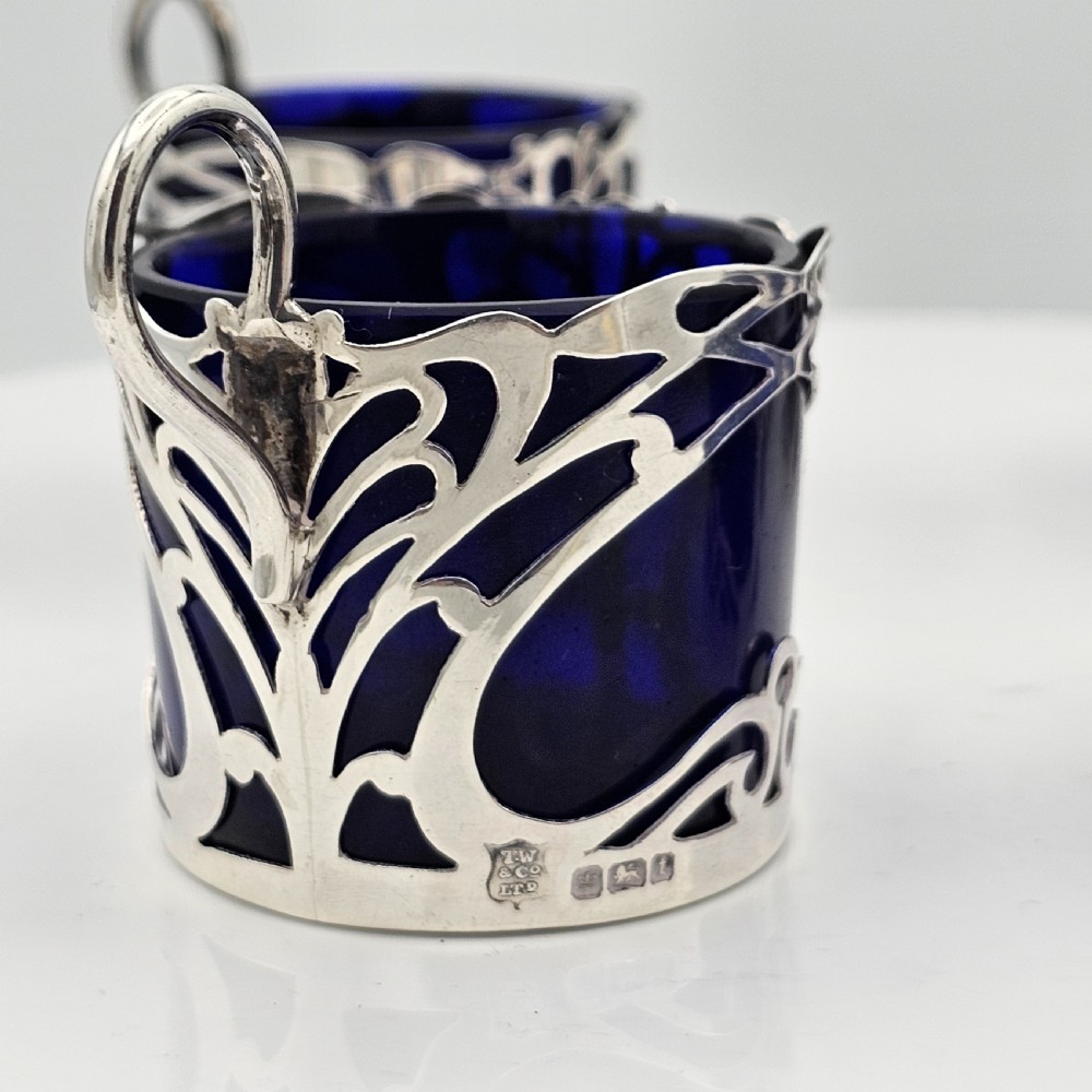 Stylish Set 4 x Art Nouveau Silver Salts Formed as Cups c1911 View XI