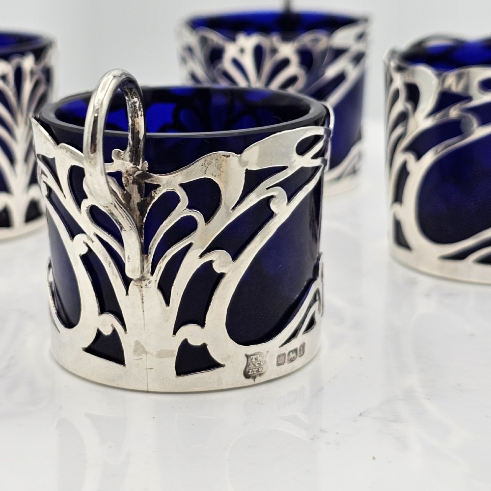 Stylish Set 4 x Art Nouveau Silver Salts Formed as Cups c1911 View XIII
