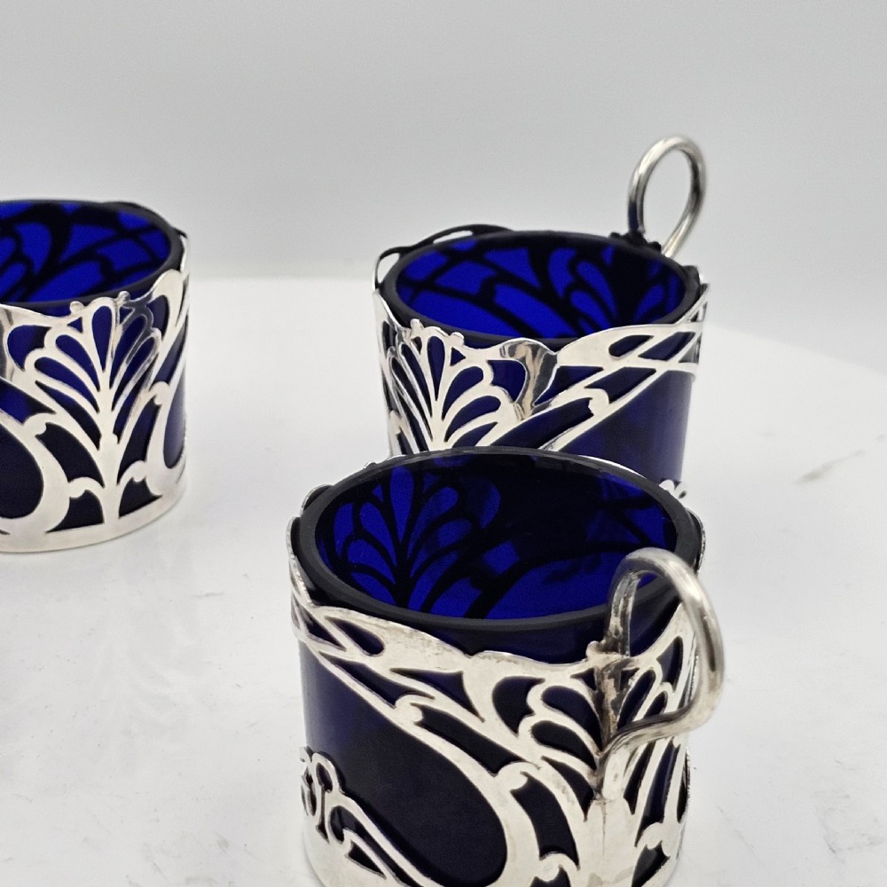 Stylish Set 4 x Art Nouveau Silver Salts Formed as Cups c1911 View XIV