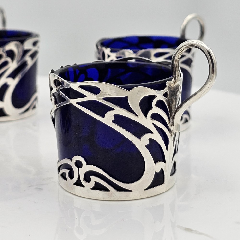 Stylish Set 4 x Art Nouveau Silver Salts Formed as Cups c1911 View XV