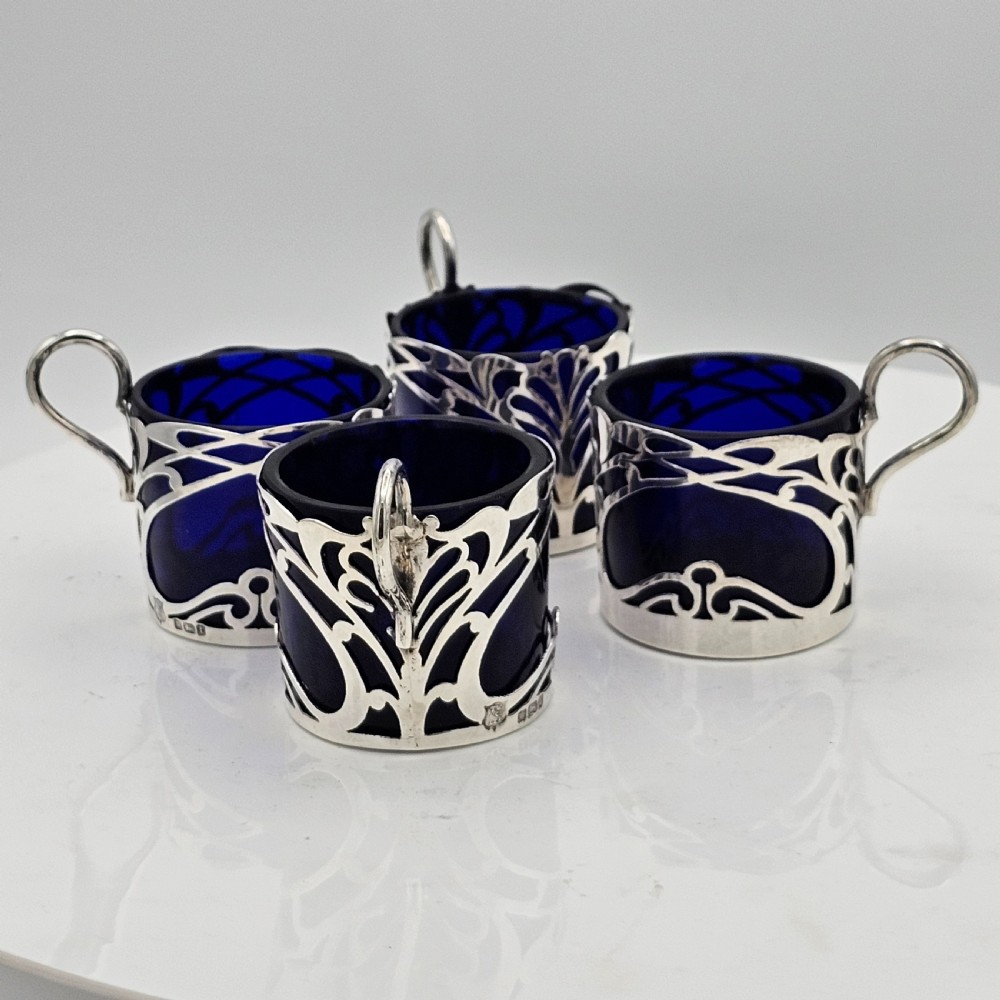 Stylish Set 4 x Art Nouveau Silver Salts Formed as Cups c1911 View XVI