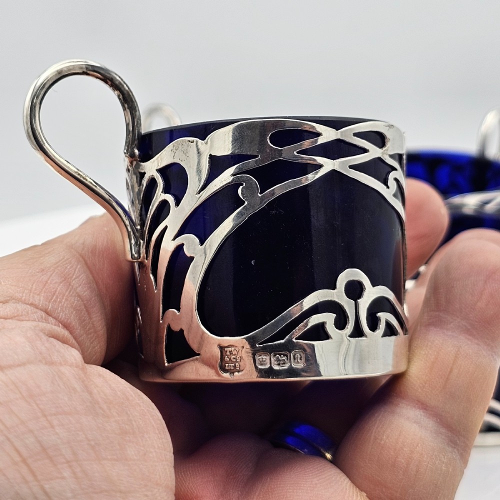Stylish Set 4 x Art Nouveau Silver Salts Formed as Cups c1911 View XX