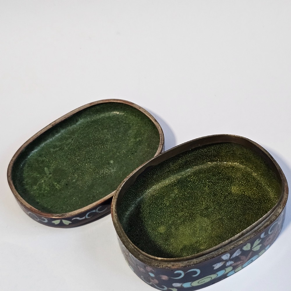 Exquisite Japanese Cloisonne Oval Patch Box c1900 View V