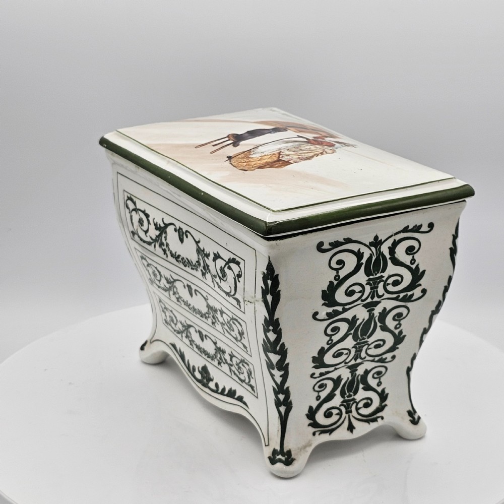 1905 Royal Doulton Huntley & Palmer Porcelain Biscuit Barrel Old Mother Hubbard View V