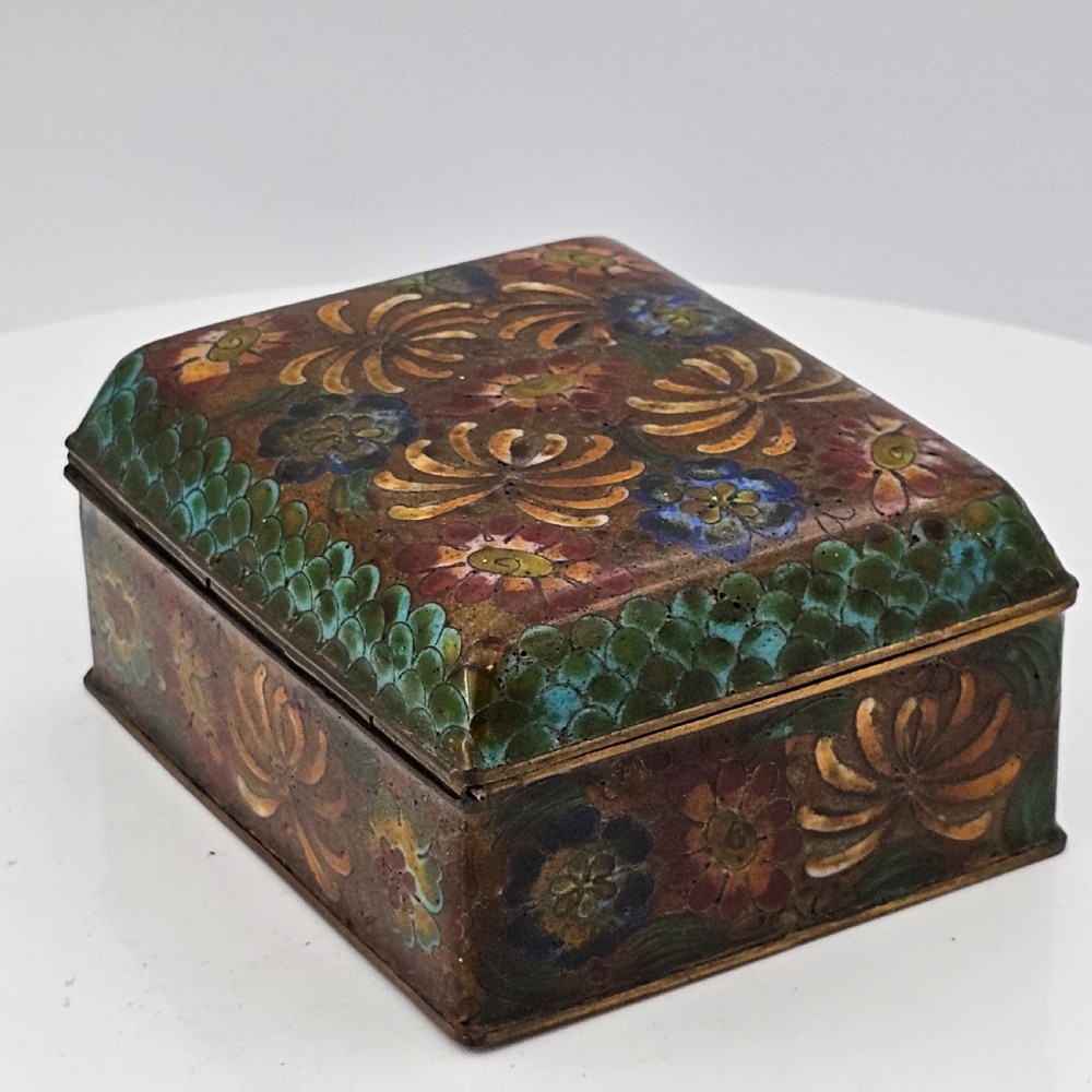 Delightful Vintage Cloisonne Box, Great Colours. c1930s View XIII